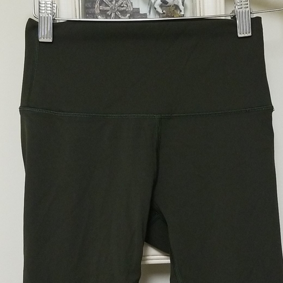 Lululemon Women's leggings Size 4 - Picture 3 of 8